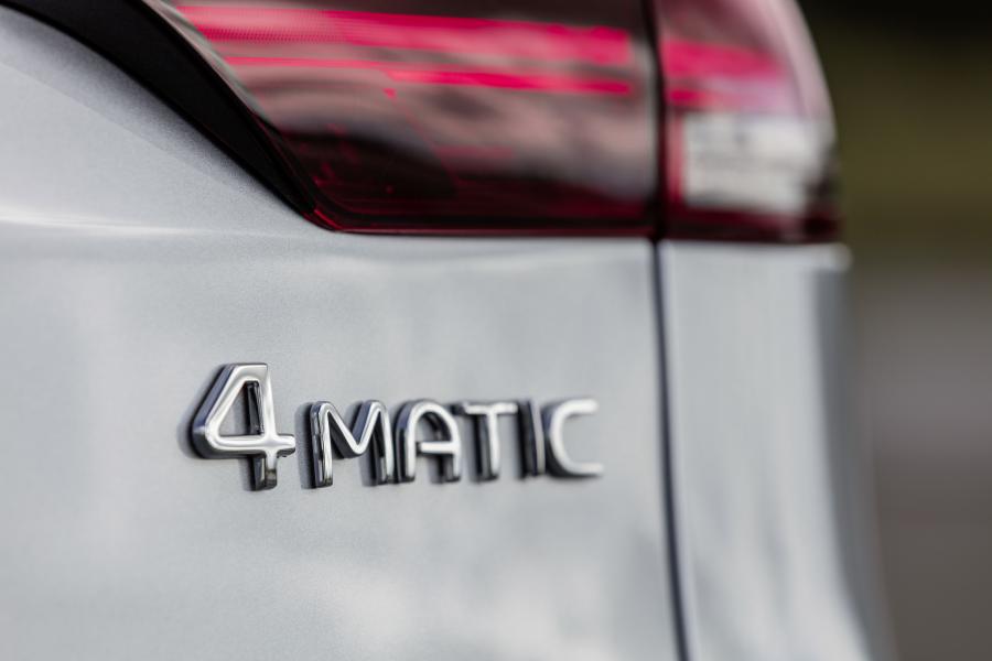 Логотип Mercedes-Benz EQC400 4Matic (N293) 2019 года  (WW) (фото 44 из 202)